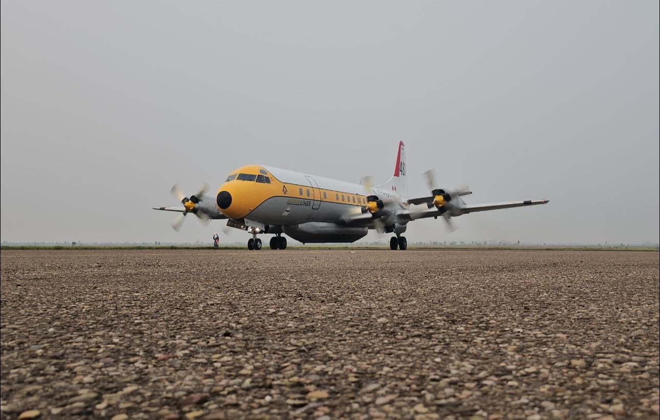 CON 14 AERONAVES, ENTRE ELLAS DOS ELECTRA TANKER, SE HACE FRENTE A LOS INCENDIOS