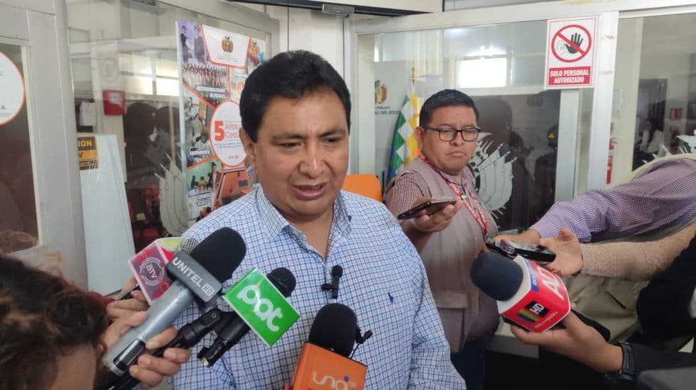 EXDIPUTADO BARRAL PIDE A MARIACA QUE SU PRIMERA TAREA SEA LA CAPTURA DE EVO