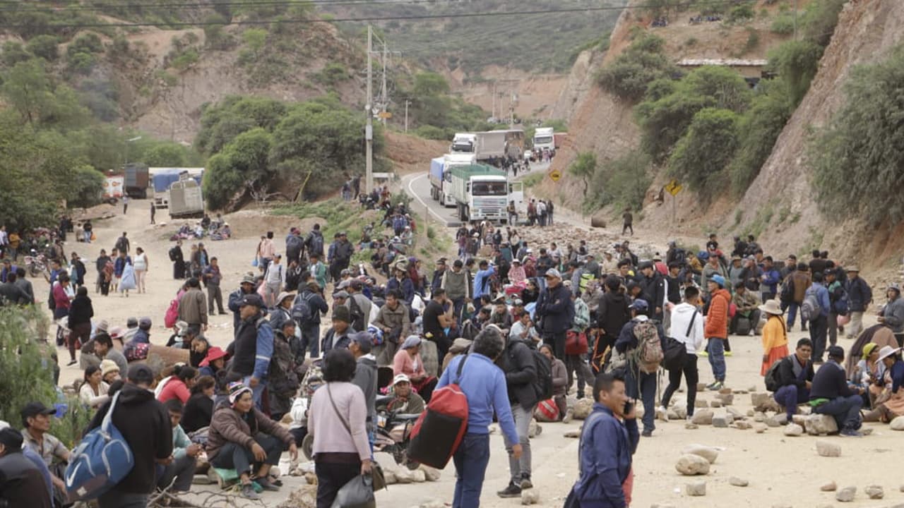 MASIFICAN BLOQUEO EVISTA, NO HAY CIRCULACIÓN ENTRE ORIENTE Y OCCIDENTE