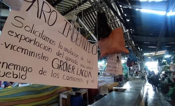 CARNICEROS LEVANTAN PARO Y DICTAN ‘CUARTO INTERMEDIO’