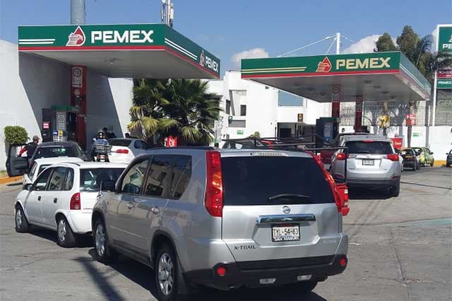 RECRUDECEN LAS FILAS POR COMBUSTIBLE EN COCHABAMBA