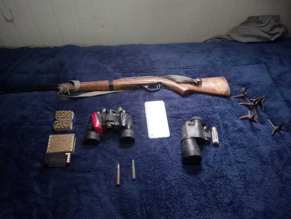 INCAUTAN ARMAS Y MUNICIONES CALIBRE 22 A PRESUNTOS CONTRABANDISTAS