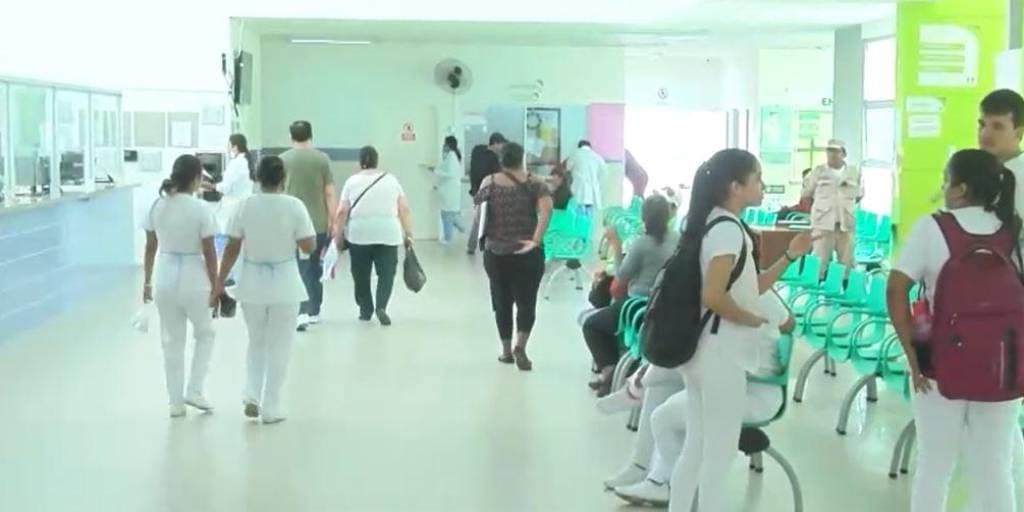TRABAJADORES DE SALUD ANUNCIAN PARO DE 24 HORAS PARA ESTE MARTES