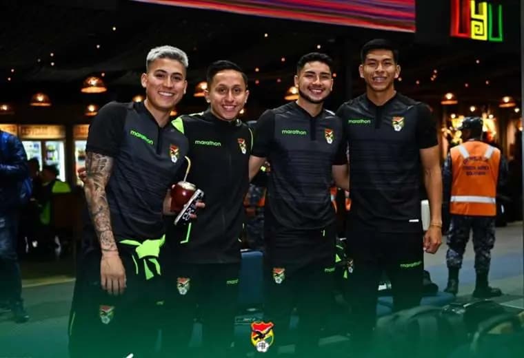 LA SELECCIÓN BOLIVIANA YA ESTÁ EN ECUADOR