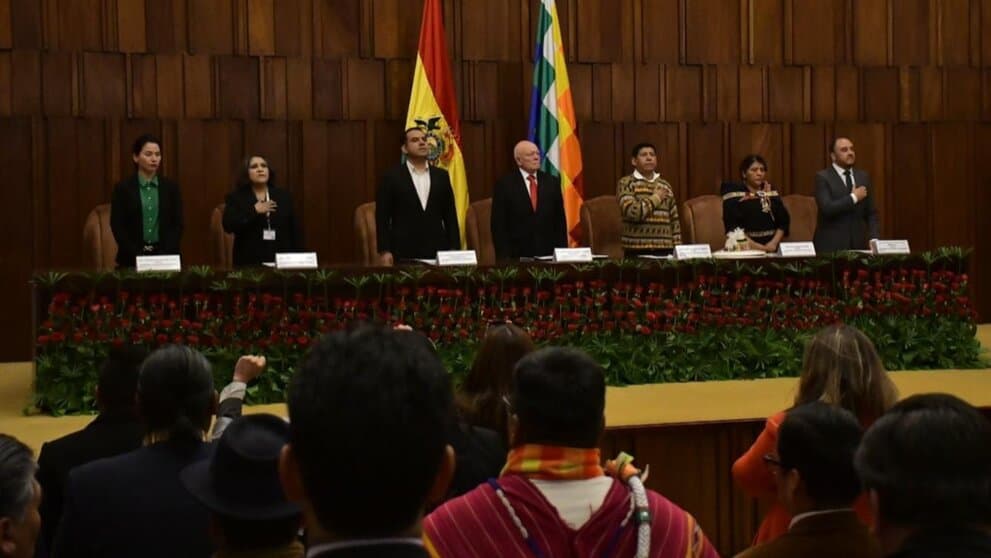 EL TSE PIDE A MAGISTRADOS ELECTOS ADMINISTRAR JUSTICIA CON EQUIDAD Y SIN PRESIONES