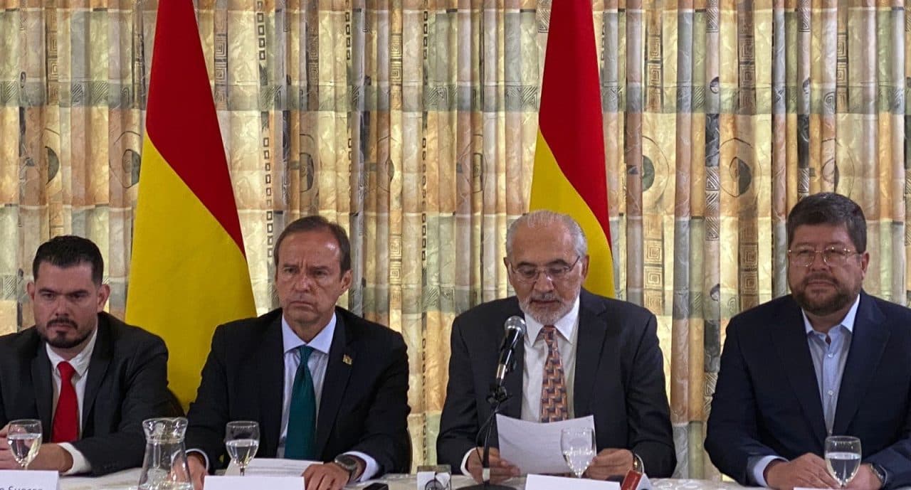 MESA, TUTO, DORIA MEDINA Y CAMACHO FIRMAN ACUERDO DE UNIDAD
