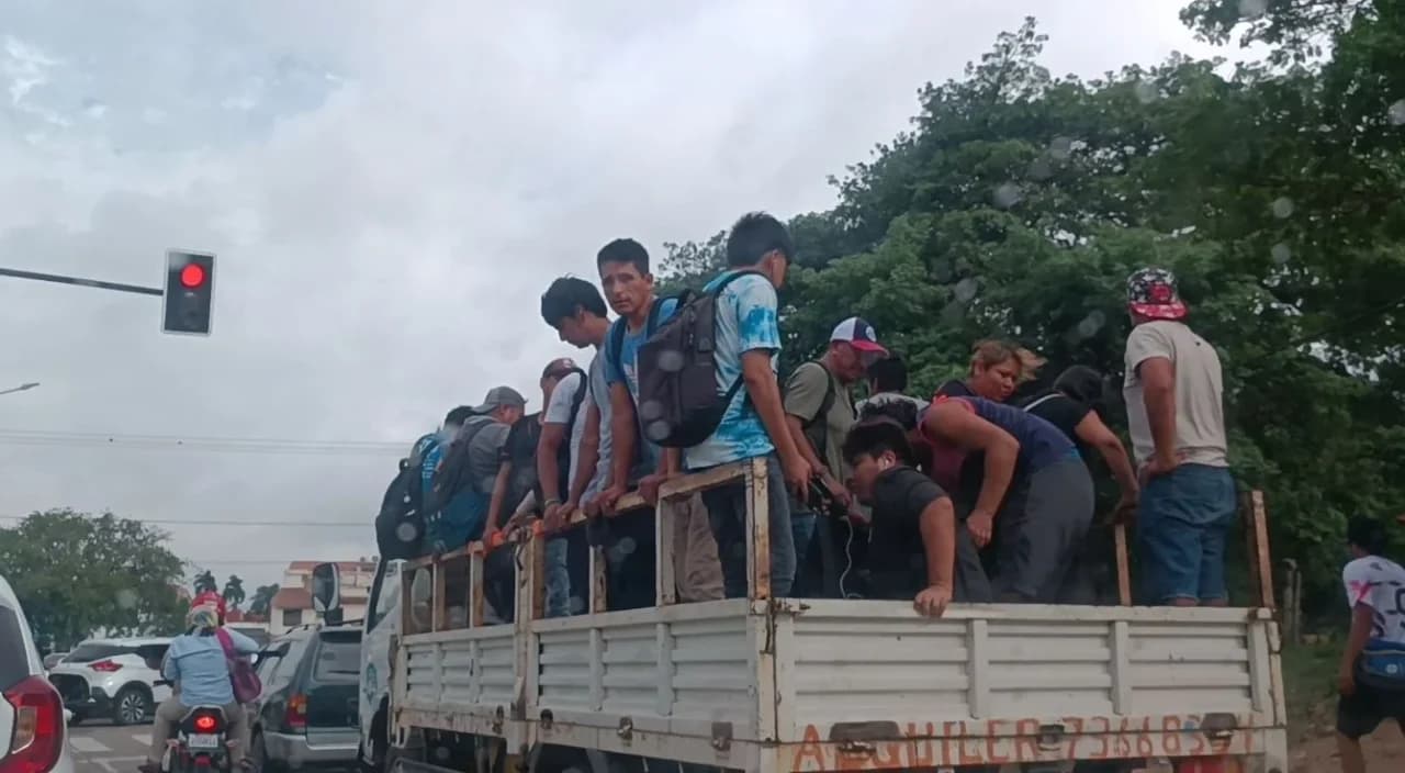 TRANSPORTE PÚBLICO ANUNCIA PARO INDEFINIDO DESDE EL LUNES POR PRECIO DEL PASAJE
