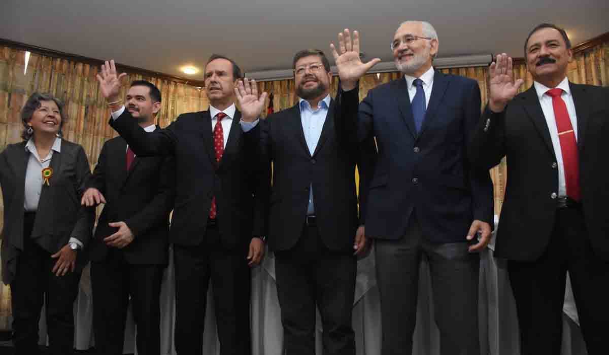 CUÉLLAR, BALLIVIÁN Y DEL GRANADO SE SUMARÁN AL BLOQUE OPOSITOR DE UNIDAD
