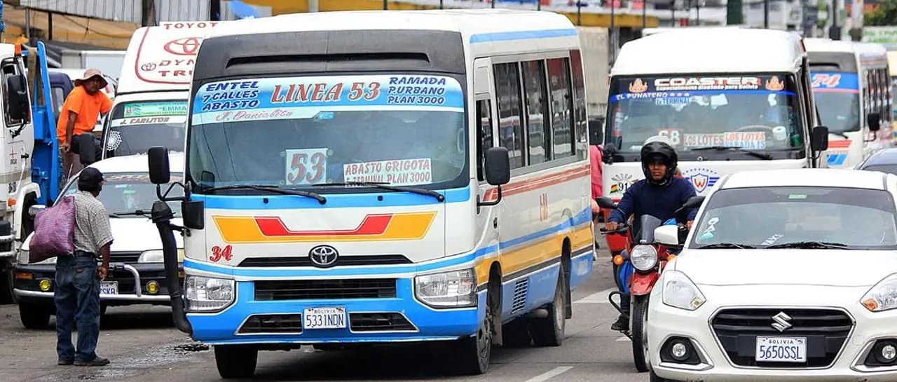 TRANSPORTISTAS LEVANTAN AMPARO CONTRA EL REORDENAMIENTO VIAL