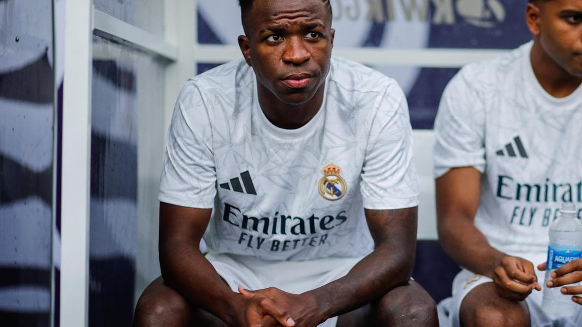 ARABIA BUSCA FICHAR A VINICIUS POR UN COMBO DE MÁS DE 500 MILLONES DE DÓLARES