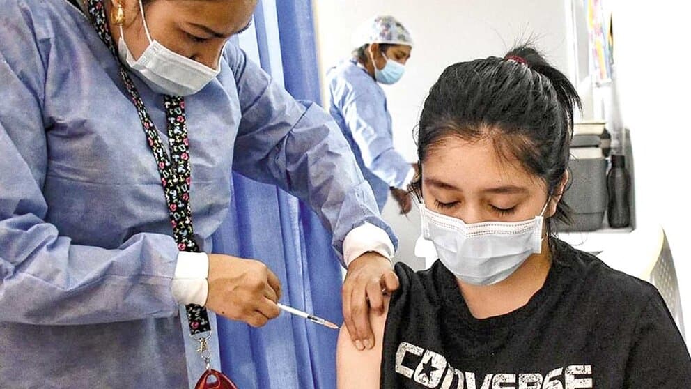 REPORTAN 599 CASOS DE COVID Y 4 FALLECIDOS EN BOLIVIA