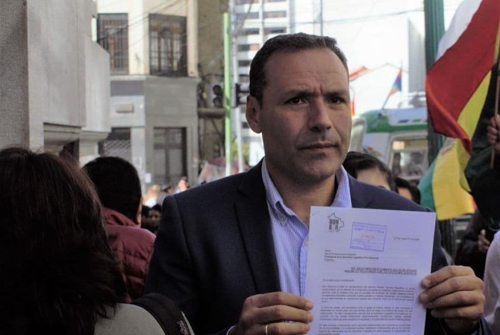 ZAMBRANA DENUNCIA “GENOCIDIO CULTURAL” CONTRA EL ORIENTE