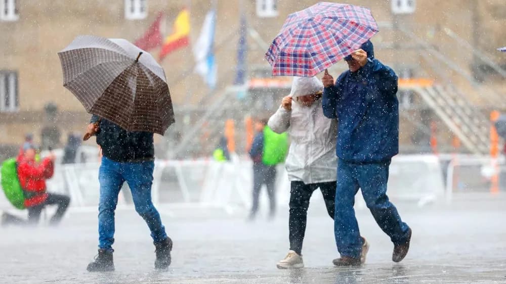 EMITEN ALERTA NARANJA POR LLUVIAS Y TORMENTAS ELÉCTRICAS EN CINCO DEPARTAMENTOS
