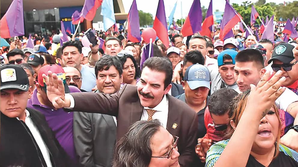 MANFRED PREVÉ RENUNCIAR A LA ALCALDÍA A FINES DE ABRIL PARA DEDICARSE A SU CAMPAÑA