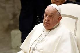 VATICANO INFORMÓ QUE EL PAPA FRANCISCO CONTINÚA CON EVOLUCIÓN FAVORABLE