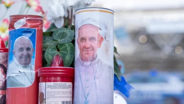 EL PAPA HA DESCANSADO BIEN Y EL DOMINGO SE DIFUNDIRÁ SÓLO EL TEXTO DEL ÁNGELUS