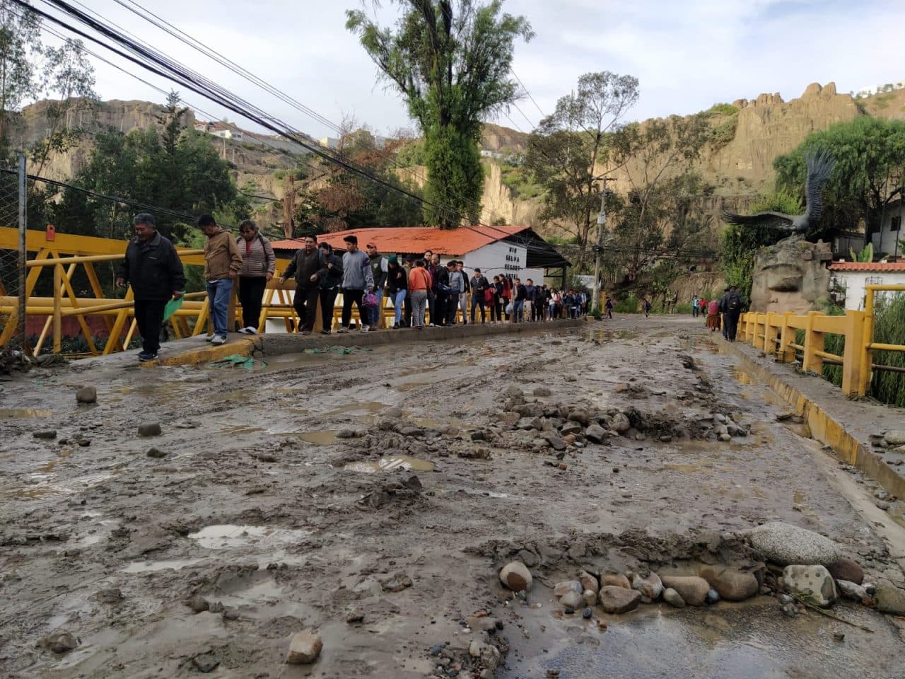 DECLARAN ALERTA ROJA EN CHALLAPATA POR POSIBLE DESLIZAMIENTO