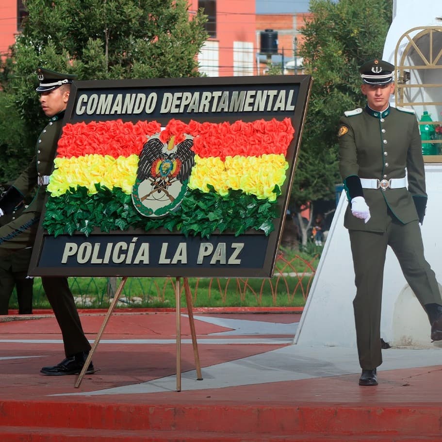 CON OFRENDAS FLORALES DAN INICIO A LOS ACTOS EN CONMEMORACIÓN DE LOS 40 AÑOS DE EL ALTO
