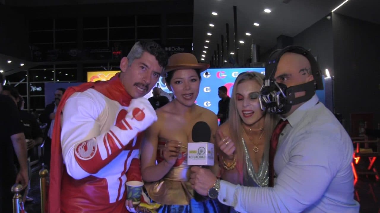 COMIC CON BOLIVIA EN ALFOMBRA ROJA