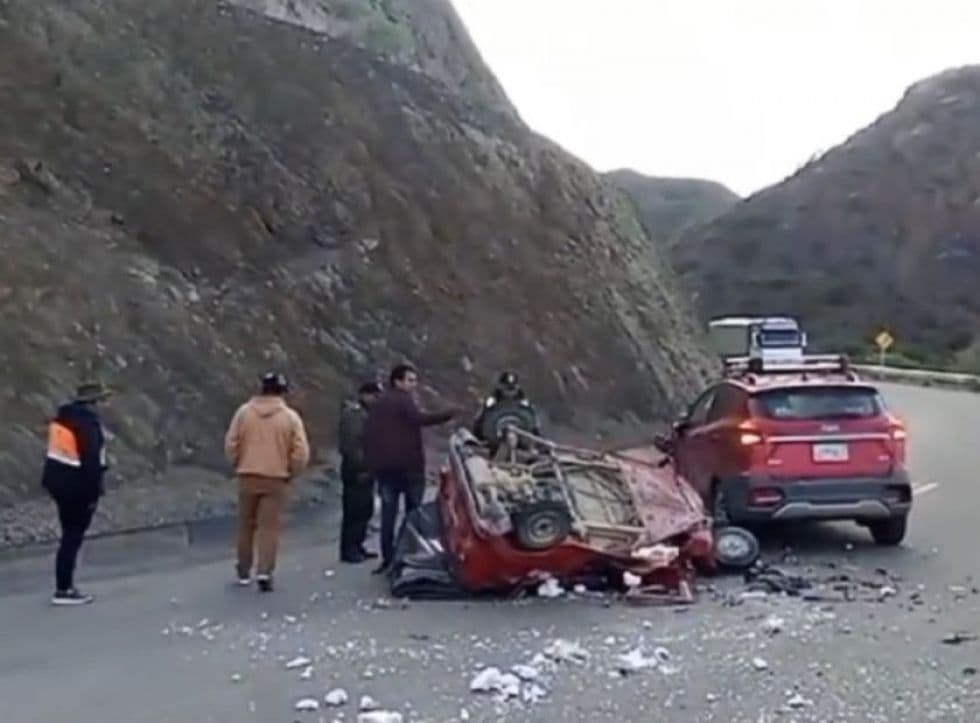 DOS FALLECIDOS Y DOS HERIDOS EN ACCIDENTE EN LA CARRETERA TUPIZA-VILLAZÓN