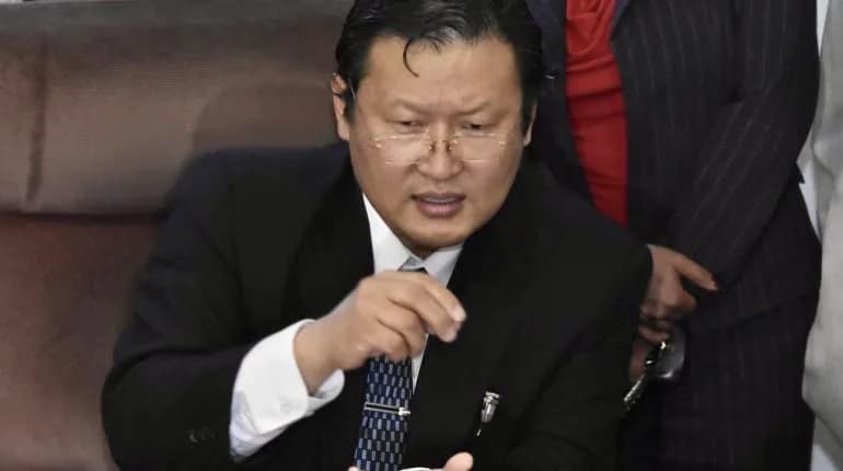CHI HYUN CHUNG CALIFICA COMO ALGO «ANORMAL»A MADRES SOLTERAS