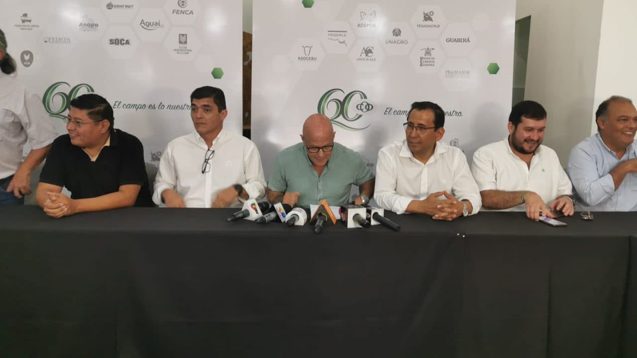 COMITÉ MULTISECTORIAL: “EL GOBIERNO NO TIENE UN PLAN PARA RESOLVER FALTA DE COMBUSTIBLE”