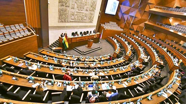 SENADO APRUEBA EN GRANDE CRÉDITO POR $US 75 MILLONES