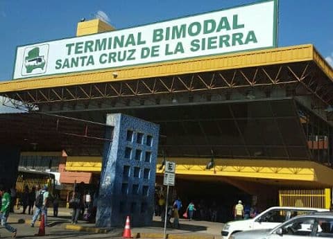 TERMINALES DE BUSES PARALIZAN OPERACIONES EN VARIAS CIUDADES POR MARTES DE CH’ALLA