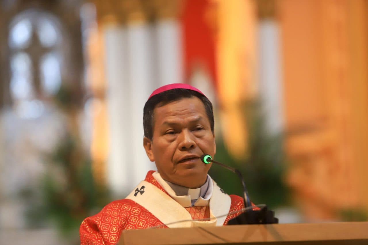 MONS. RENÉ LEIGUE: “SOY PERSONA DE FE Y SOY CIUDADANO DE ESTE PAÍS, Y COMO TAL, TENGO RESPONSABILIDAD COMO PERSONA DE FE Y COMO CIUDADANO»