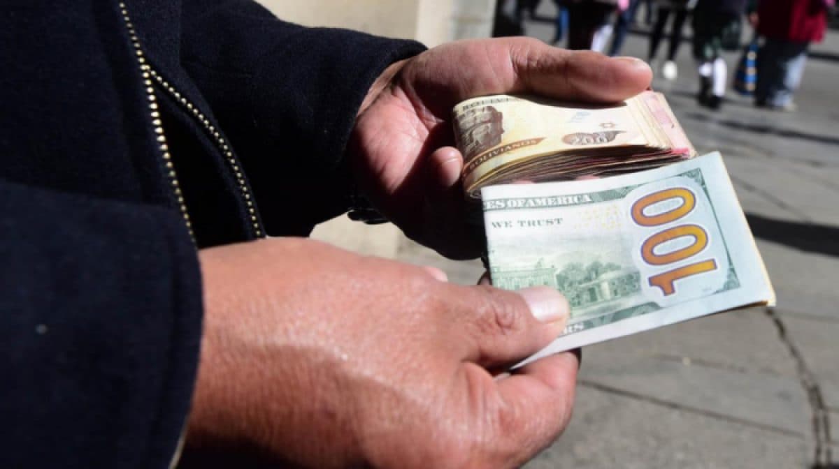 ATRACAN A UN LIBRECAMBISTA EN EL ANTIGUO MERCADO LA RAMADA