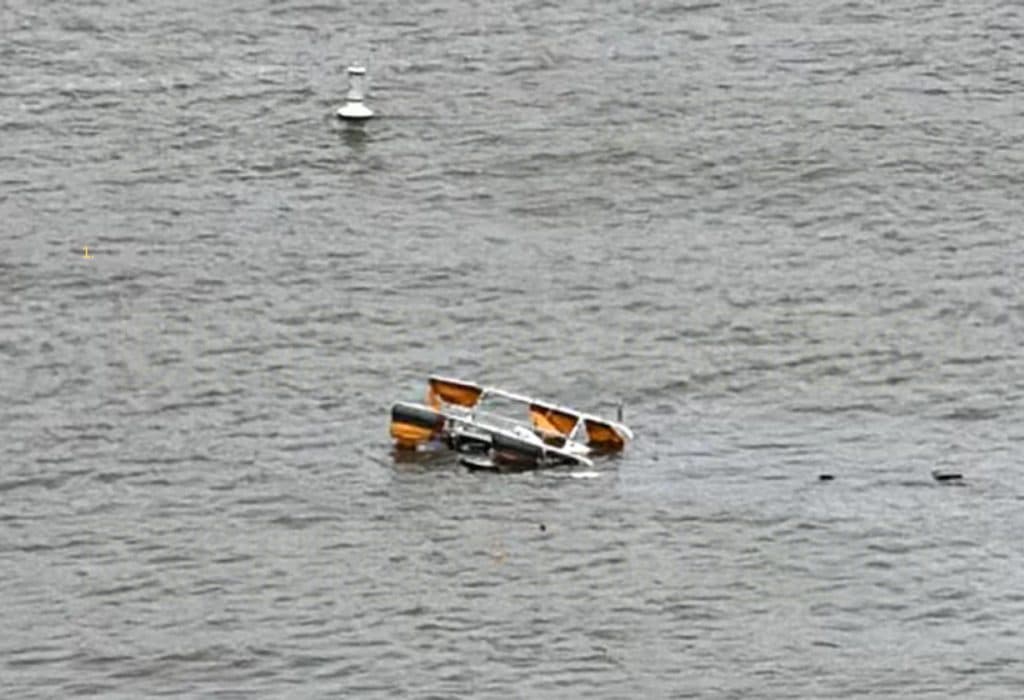 MUEREN SEIS PERSONAS TRAS ESTRELLARSE UN HELICÓPTERO EN EL RÍO HUDSON EN NUEVA YORK