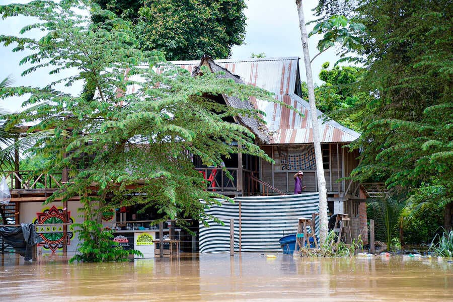 DESBORDE DEL RÍO ACRE AFECTA A BOLPEBRA Y AMENAZA A COBIJA