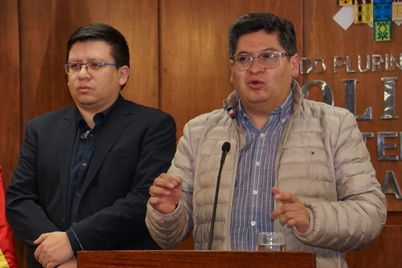 SANTA CRUZ PRESENTÓ SUS OBSERVACIONES A LA CARTOGRAFÍA ELECTORAL AL TSE