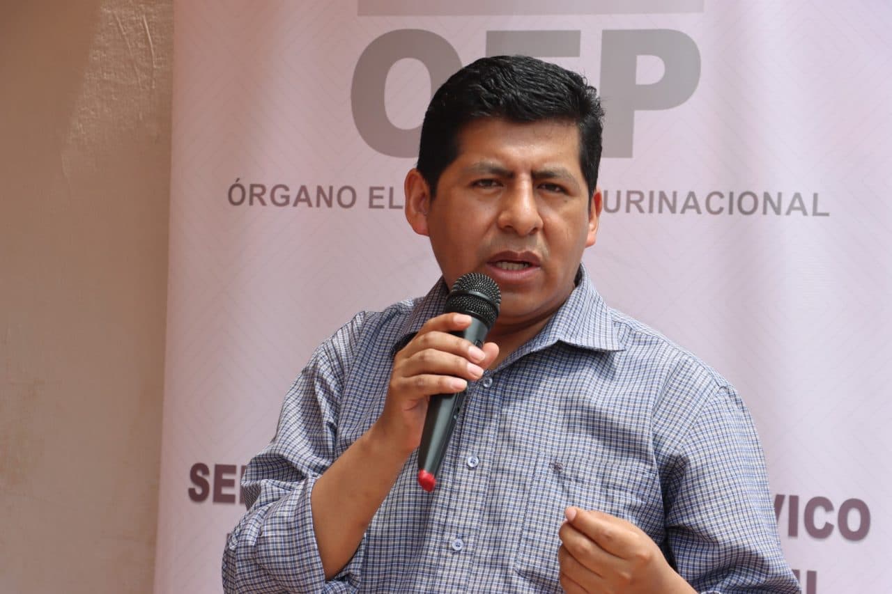 ELEGIRÁN AL PRESIDENTE DEL TSE ESTE MARTES VOCAL TAHUICHI SE PERFILA