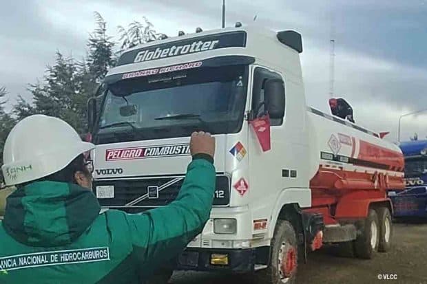 PROMETEN AUMENTAR SUMINISTRO DE COMBUSTIBLE AL TRANSPORTE DE TARIJA