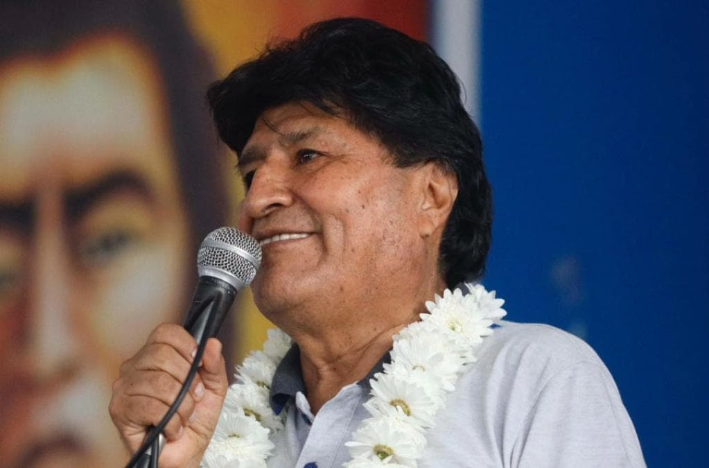 JUEZ DE LA PAZ ANULA FALLO QUE BENEFICIABA A EVO Y MANTIENE VIGENTE SU ORDEN DE APREHENSIÓN