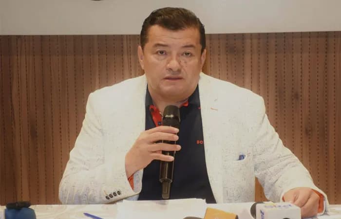 «QUE SE DEDIQUEN A TRABAJAR ESOS MUCHACHOS» DICEJHONNY FERNANDEZ A CONCEJALES