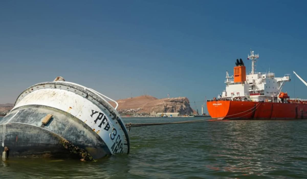 DESCARGAN TRES BUQUES CON MÁS DE 100 MILLONES DE LITROS DE COMBUSTIBLE POR PUERTOS DE CHILE Y PERÚ