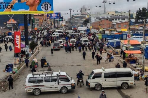 TRANSPORTE ANUNCIA PARO NACIONAL POR FALTA DE COMBUSTIBLE