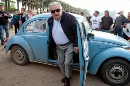 JOSÉ MUJICA, EL EX PRESIDENTE IRREVERENTE QUE NO SEGUÍA PROTOCOLOS Y “VOLVÍA LOCO” A SU EQUIPO DE SEGURIDAD