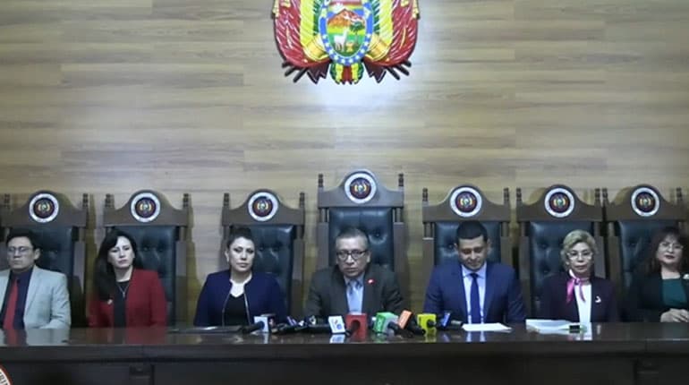 EL TCP ESTABLECE QUE NADIE PUEDE EJERCER MÁS DE DOS MANDATOS BAJO NINGUNA CIRCUNSTANCIA