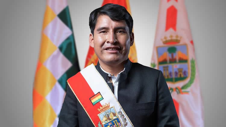 GOBERNADOR DE CHUQUISACA EN TERAPIA INTENSIVA TRAS ACCIDENTE