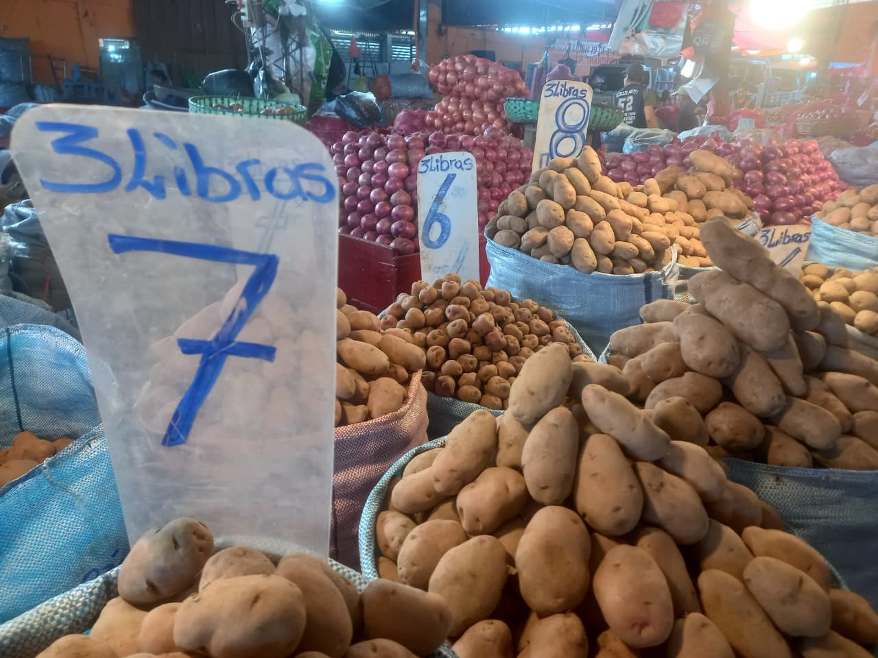 SUBEN PRECIOS DE LAS VERDURAS POR LOS BLOQUEOS