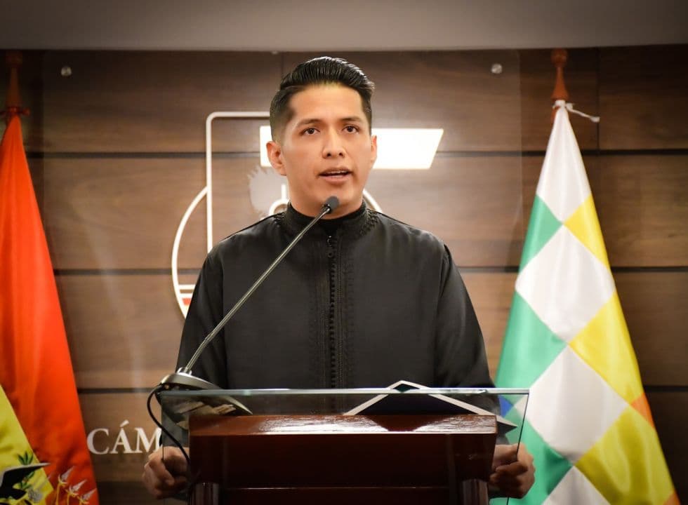 ANDRÓNICO PIDE REUNIÓN ‘URGENTE’ CON LAS TRES FUERZAS POLÍTICAS PARA TRATAR CRÉDITOS PARA COMBUSTIBLE