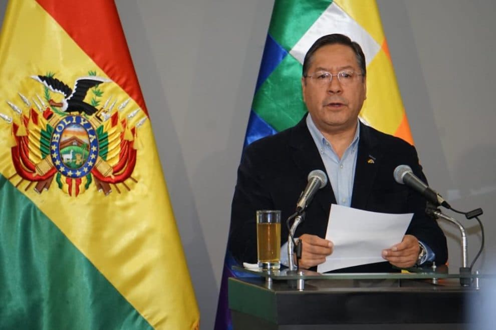 LUIS ARCE CONDENA «ENÉRGICAMENTE» EL «ATAQUE ARBITRARIO» DE EEUU A IRÁN