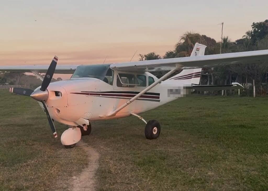 FELCN INCAUTA AVIONETA CON MÁS DE 345 KILOS DE COCAÍNA EN PISTA CLANDESTINA DEL CHAPARE