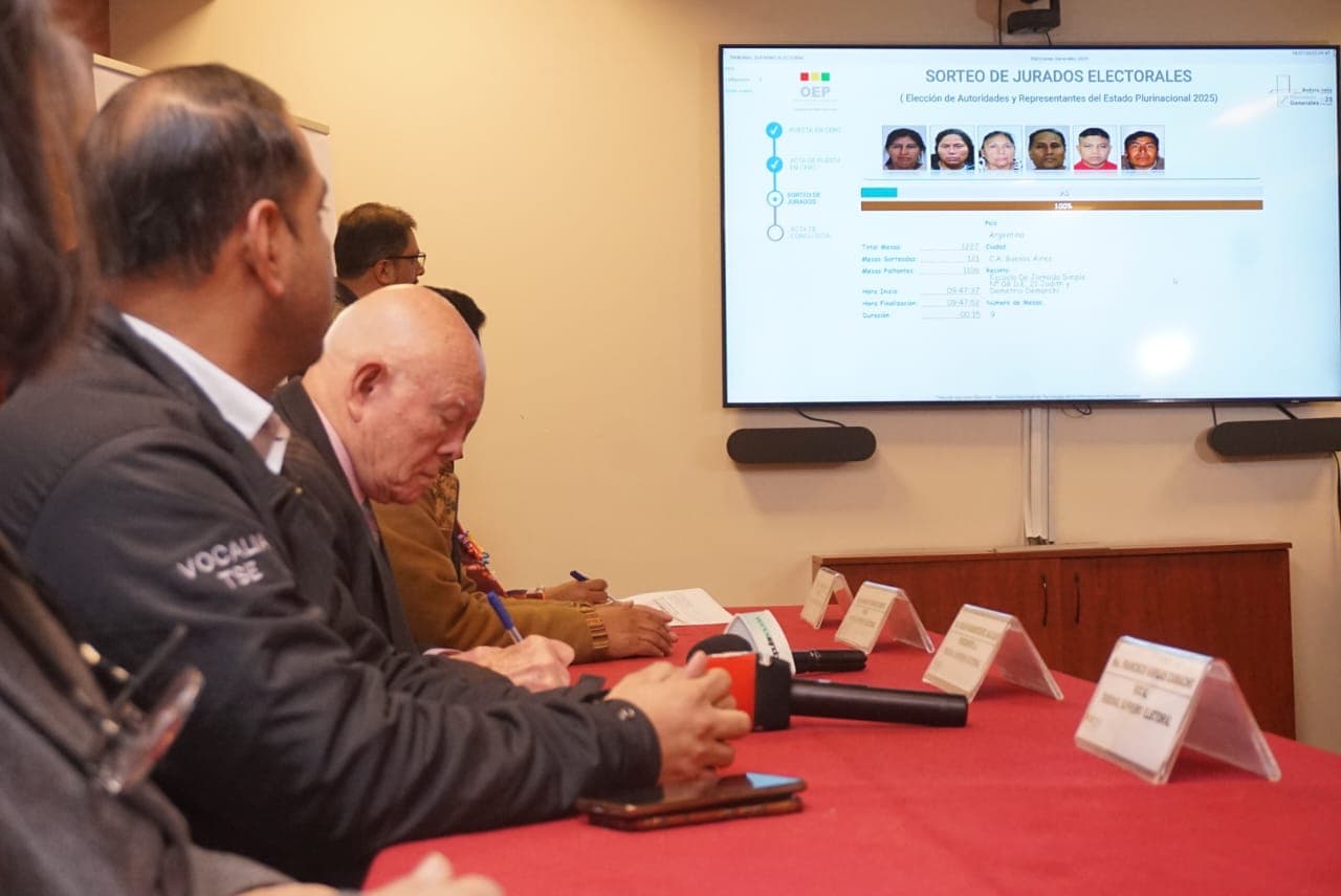 SORTEAN MAS DE 200 MIL JURADOS Y RECUERDAN QUE ES OBLIGATORIO CUMPLIR CON ESE DEBER