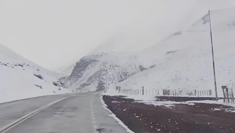FRONTERA ENTRE CHILE Y BOLIVIA CERRADA POR TEMPORAL DE NIEVE
