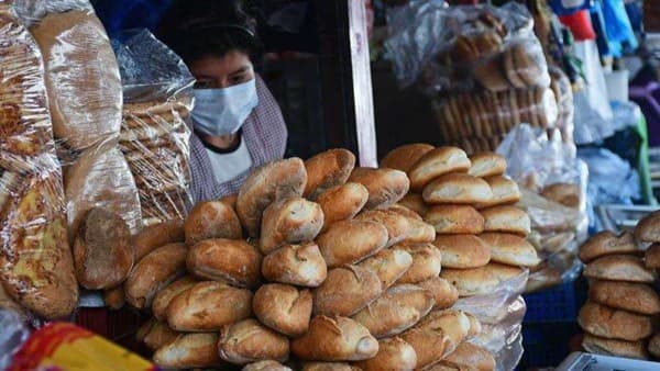 PANADEROS AMENAZAN CON DESAPARECER EL PAN DE BATALLA POR FALTA DE HARINA