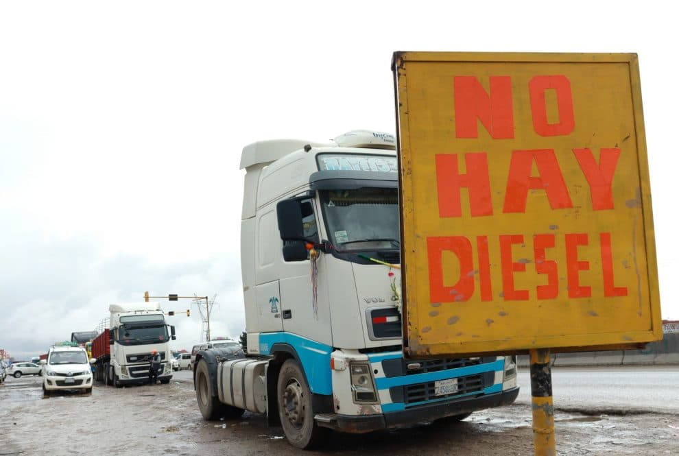 GOBIERNO APLAZA REUNIÓN CON TRASPORTE PESADO POR FALTA DE DIESEL OCASIONANDO MOLESTIA DEL SECTOR